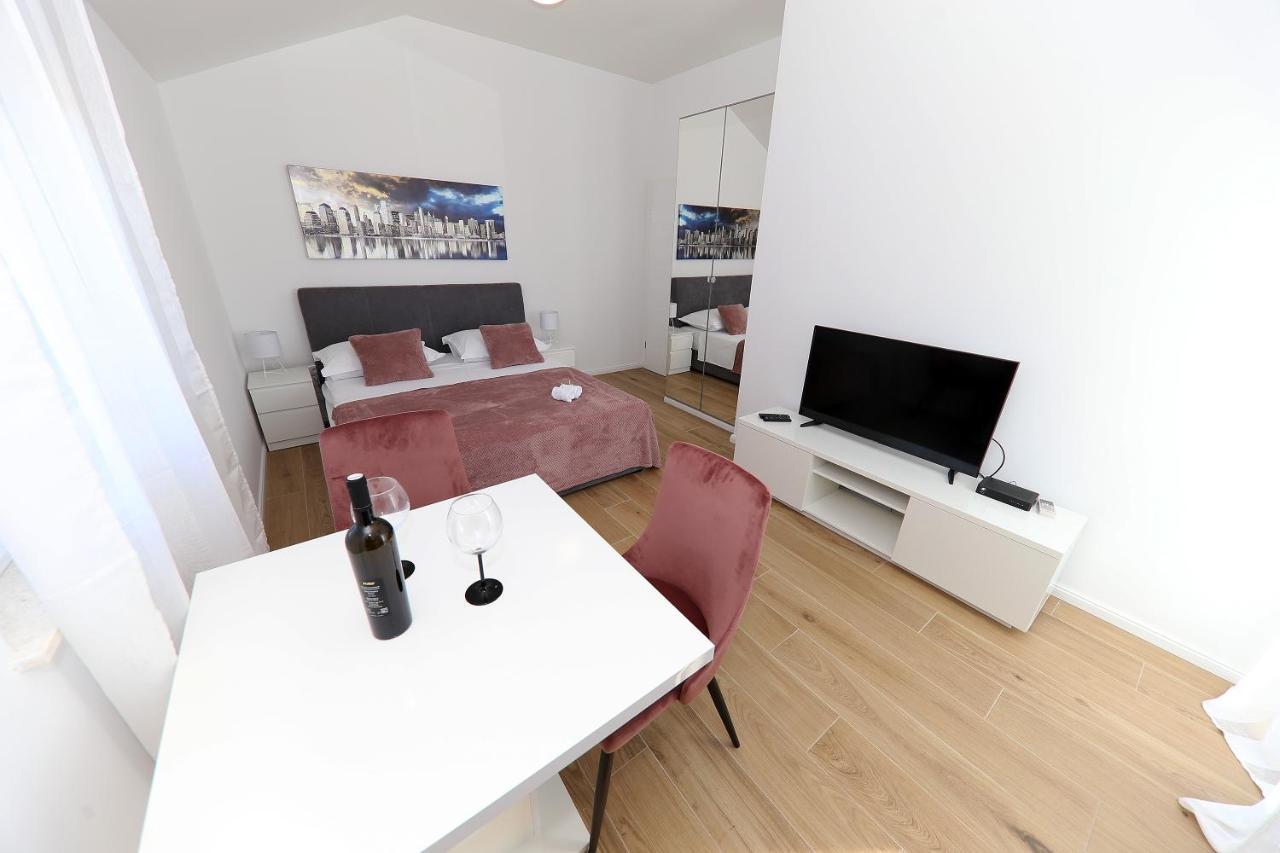 Apartments Doris ザダル エクステリア 写真