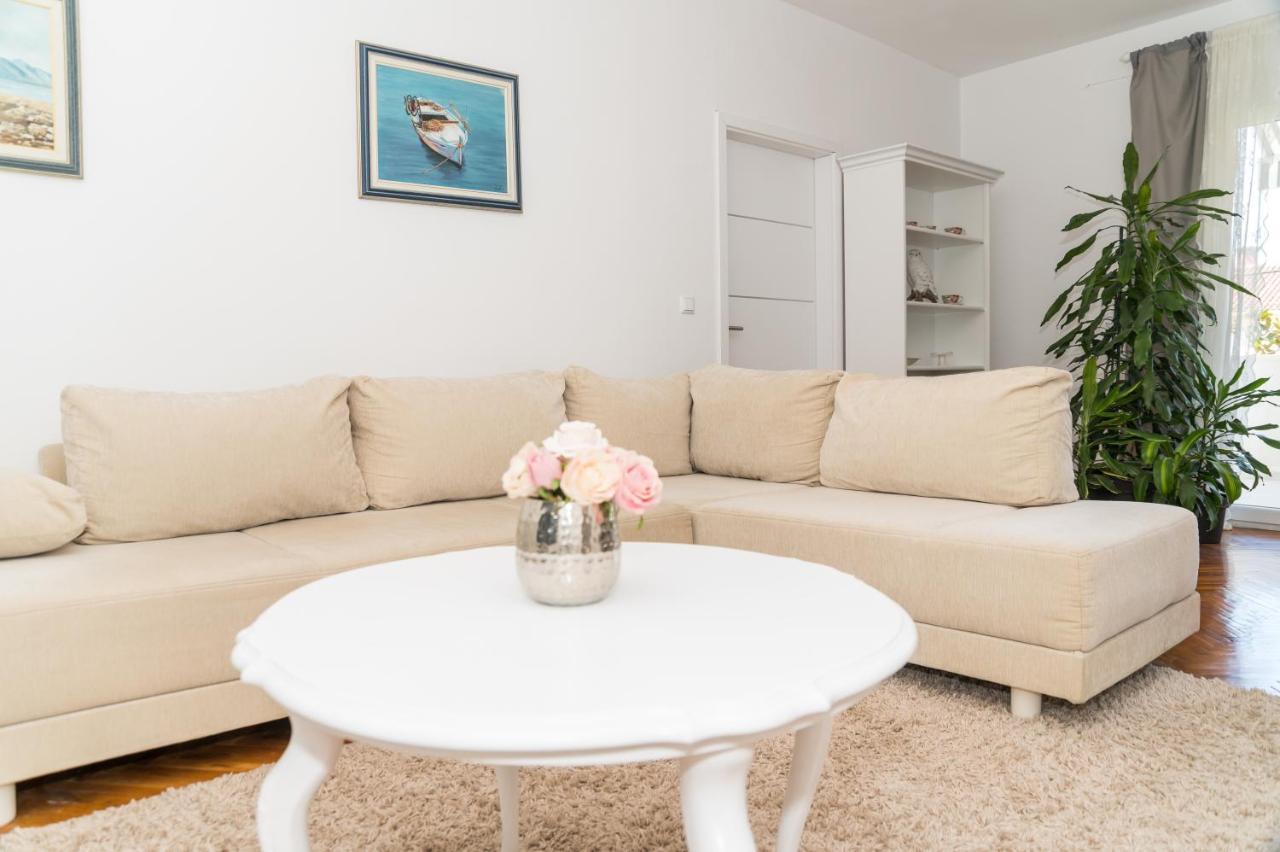 Apartments Doris ザダル エクステリア 写真
